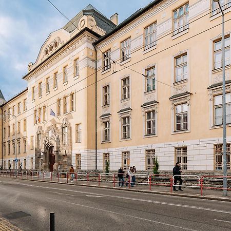 Skau 2 Old Town Family & Business Apartment 2 Floor Free Parking Bratislava Exterior photo