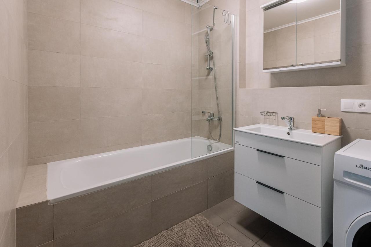 Skau 2 Old Town Family & Business Apartment 2 Floor Free Parking Bratislava Exterior photo