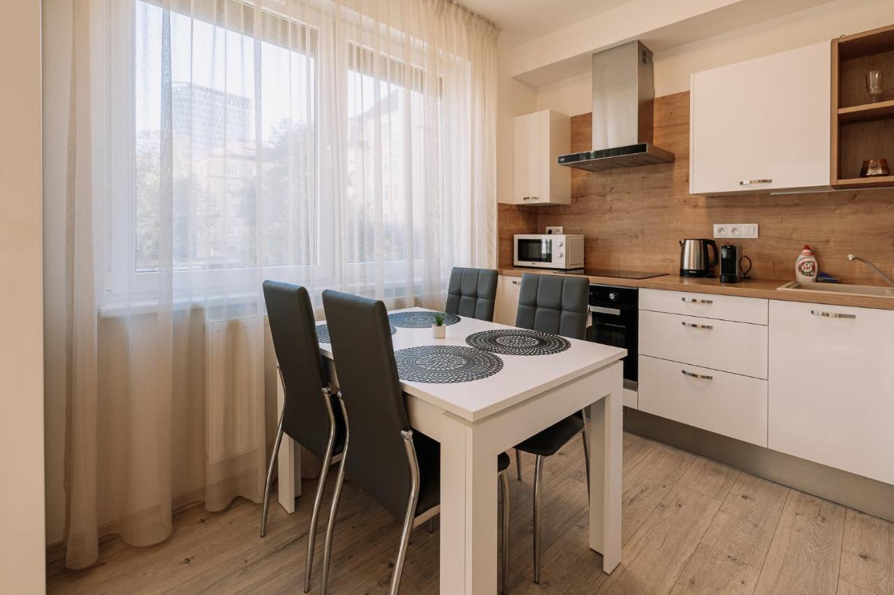 Skau 2 Old Town Family & Business Apartment 2 Floor Free Parking Bratislava Exterior photo