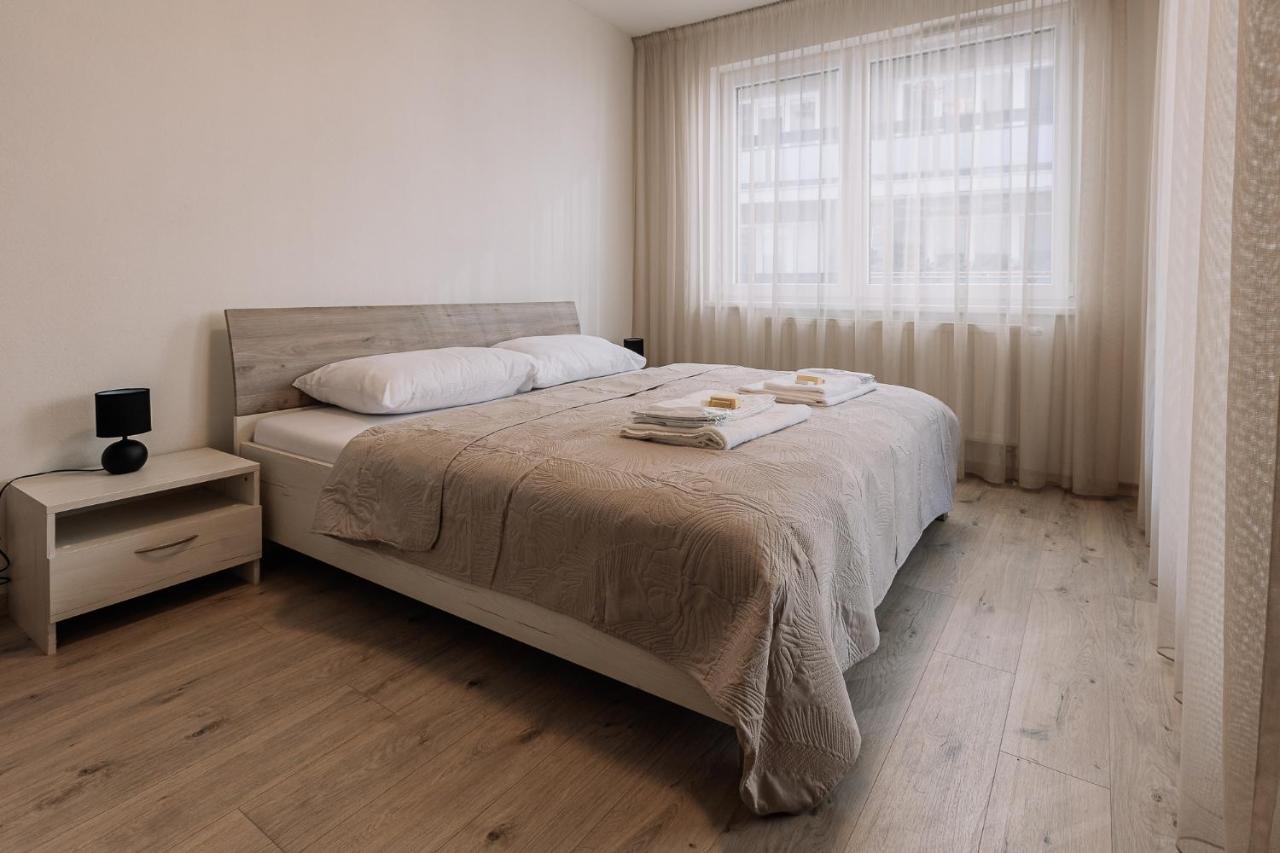 Skau 2 Old Town Family & Business Apartment 2 Floor Free Parking Bratislava Exterior photo