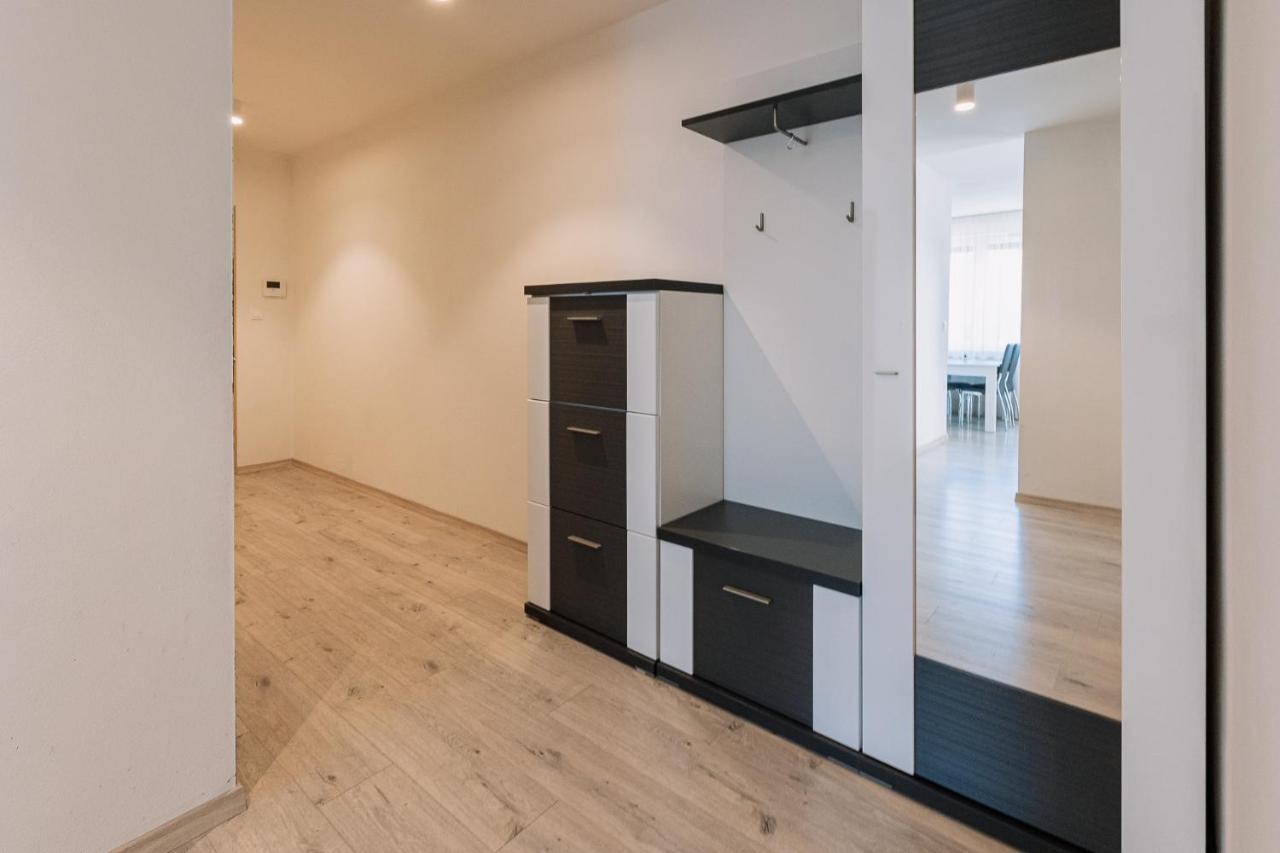 Skau 2 Old Town Family & Business Apartment 2 Floor Free Parking Bratislava Exterior photo