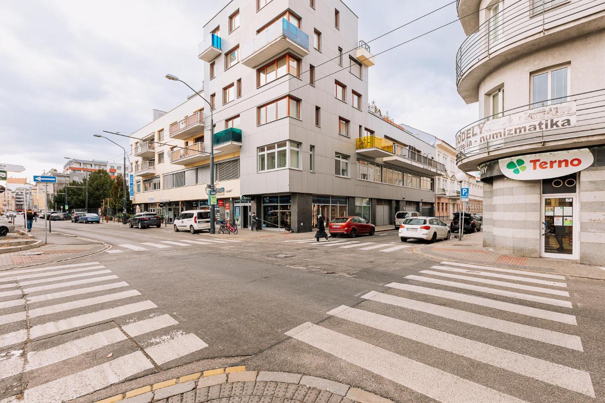 Skau 2 Old Town Family & Business Apartment 2 Floor Free Parking Bratislava Exterior photo